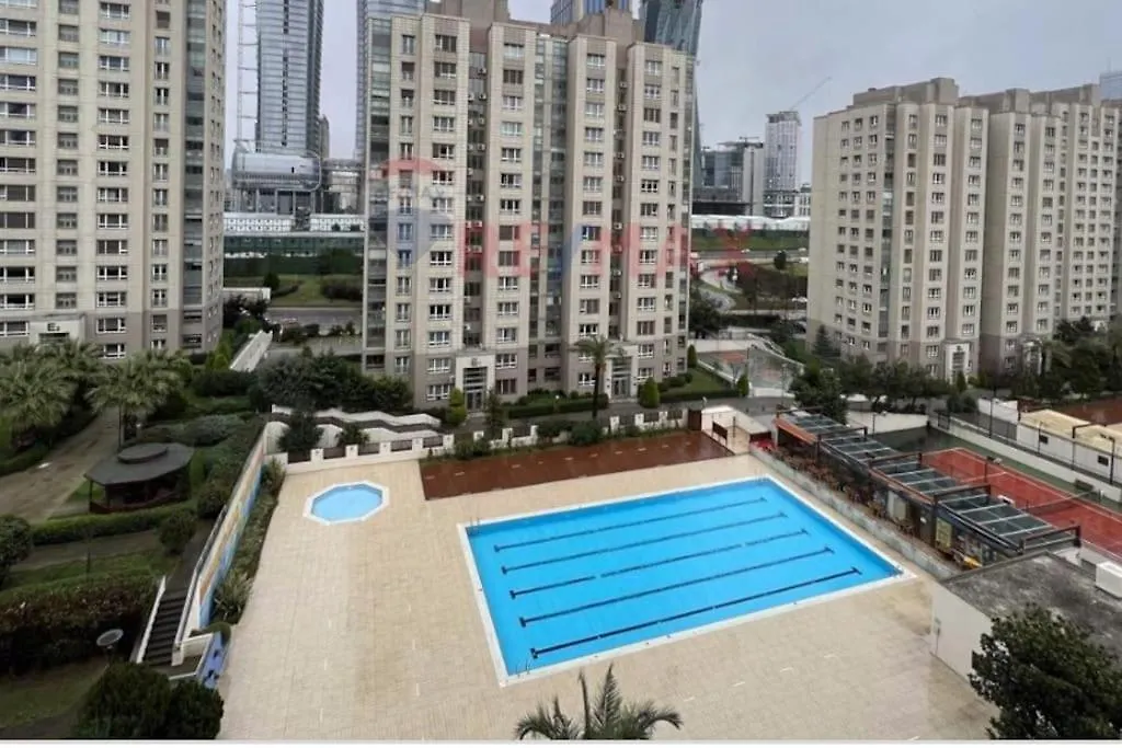 Luxe Residence Next To Water Garden Open Mall, International Financial Center & Medical Center Istanboel Turkije